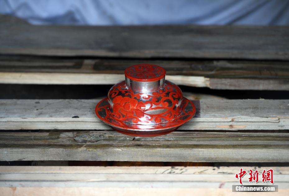 探访云南藏区“木碗之乡”奔子栏的木艺传承人