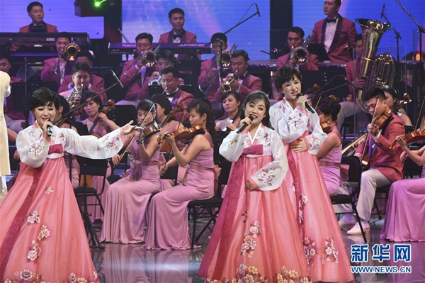 时隔15年，朝鲜艺术团在韩国举行首场演出