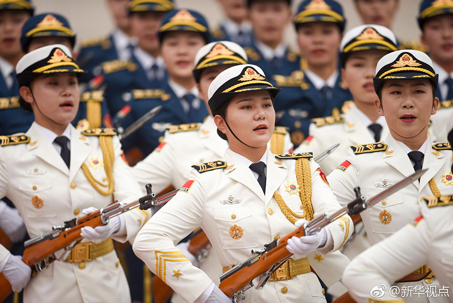 国事访问欢迎仪式改革 女兵方阵亮相