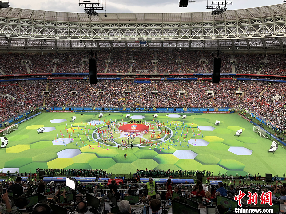 俄罗斯世界杯开幕式拉开帷幕 罗纳尔多亮相