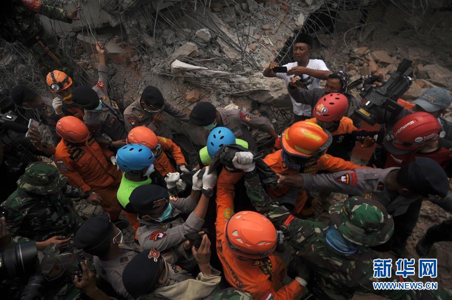 印尼龙目岛地震死亡人数升至131人