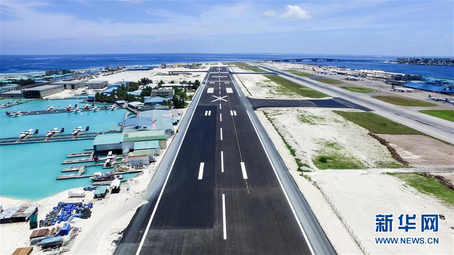 马尔代夫国际机场新跑道举行试飞仪式