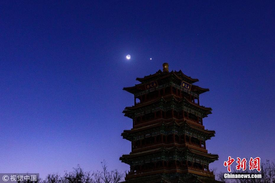 北京现金星合月景观