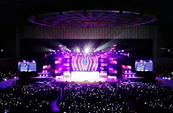 EXO演唱会开始退票 主办方只退票面价值的一半