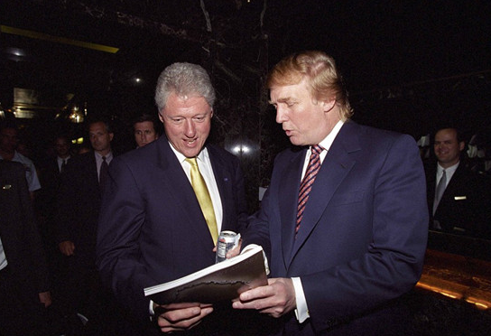 克林顿写了本小说 大家都在里面挖特朗普的秘密