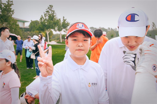 “叁爱体育杯”第六届河南青少年高尔夫球巡回赛第二站郑州开赛